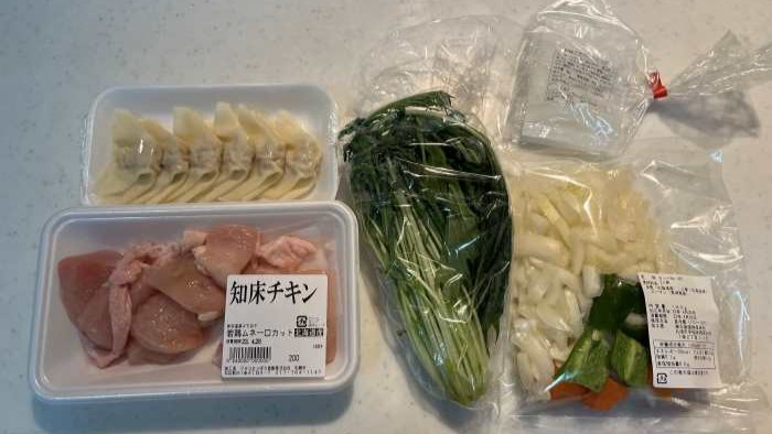 ヨシケイ「カットミール」3日目の揚げないかんたん酢鶏とゆでワンタンの材料